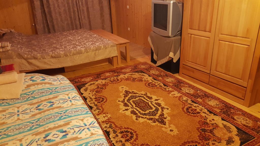 Guest House In Carpathians Migovo Exterior photo